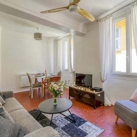 Typique - 2 Bedrooms,Typical Apartment-Old Town Ницца Экстерьер фото