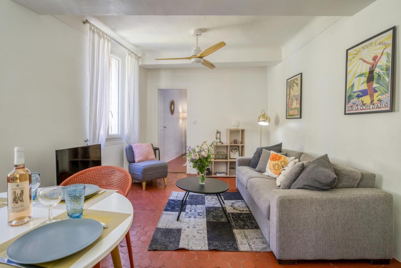 Typique - 2 Bedrooms,Typical Apartment-Old Town Ницца Экстерьер фото