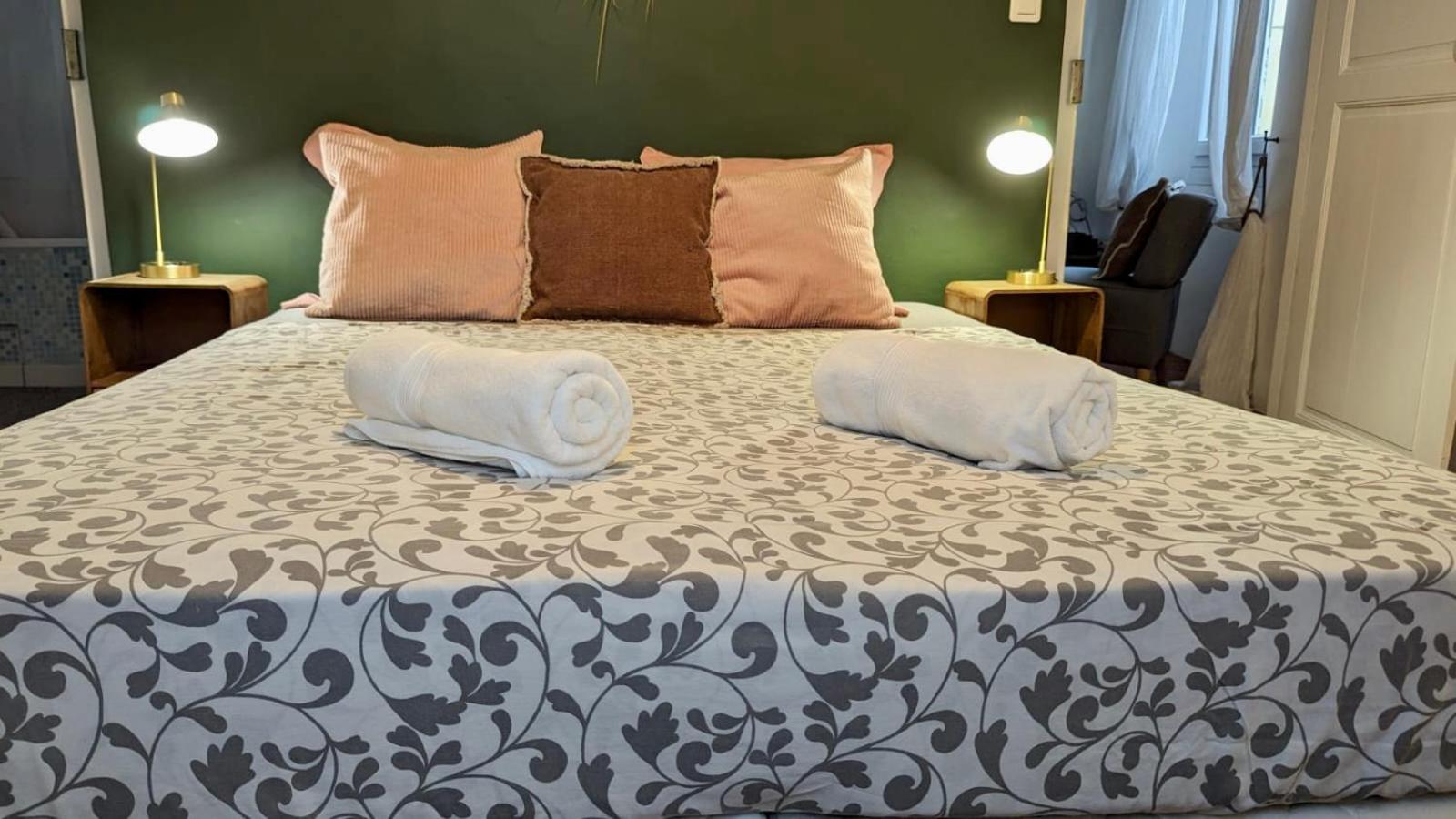 Typique - 2 Bedrooms,Typical Apartment-Old Town Ницца Экстерьер фото
