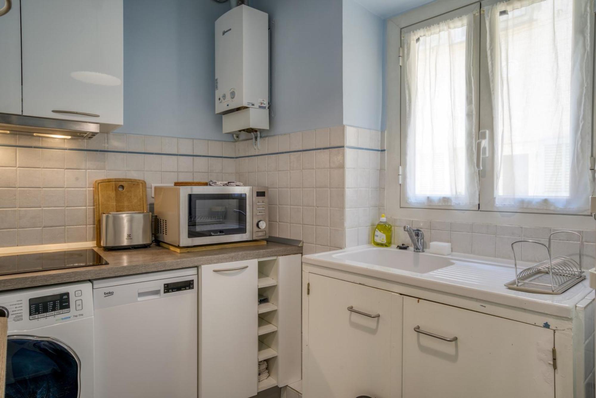 Typique - 2 Bedrooms,Typical Apartment-Old Town Ницца Экстерьер фото
